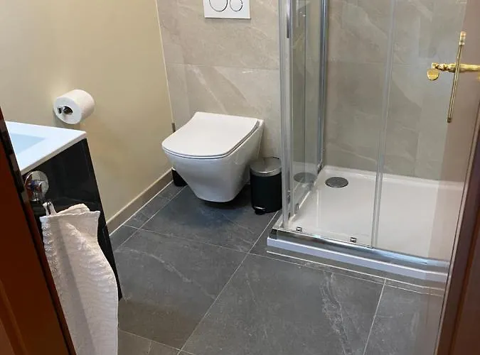 Apartment Joli Pres Des Bains De *