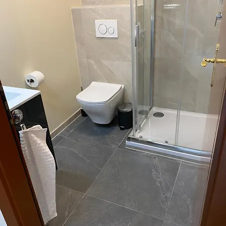 Διαμέρισμα Joli Pres Des Bains De *