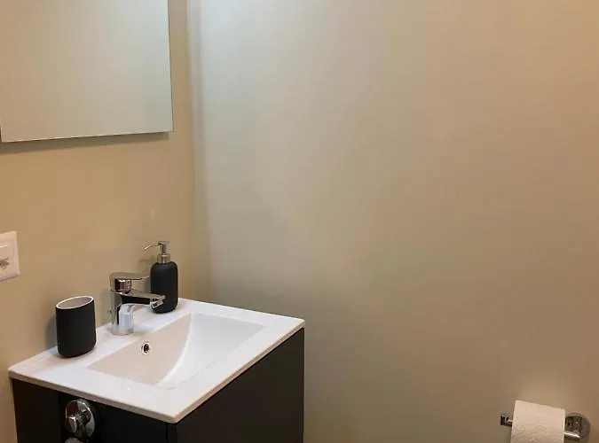 Joli Pres Des Bains De Appartement *